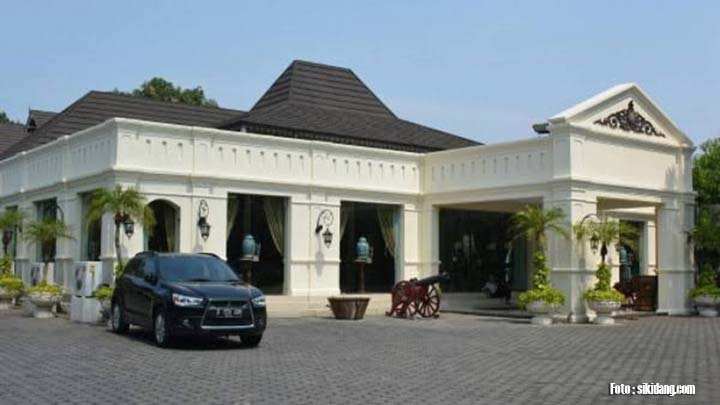 Mengulik Sejarah Museum Batik Danar Hadi