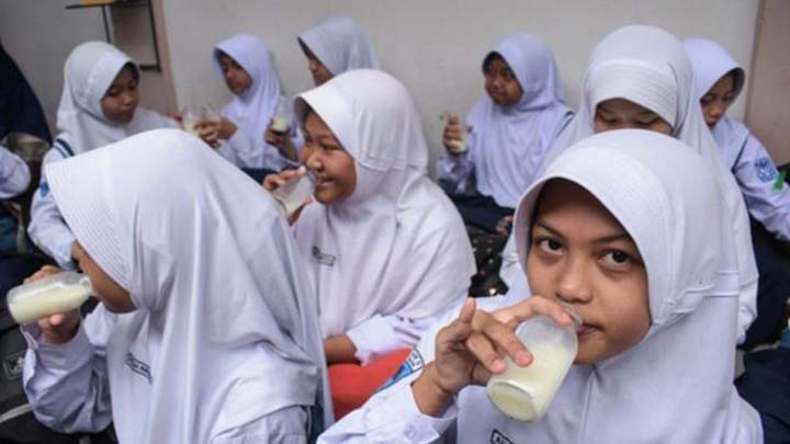 Program MBG Kembali Menuai Sorotan Tajam Gara-Gara Menu Mentah