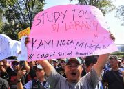 Gelombang Protes Warga Jabar Mengalir Imbas Berbagai Kebijakan Dedi Mulyadi