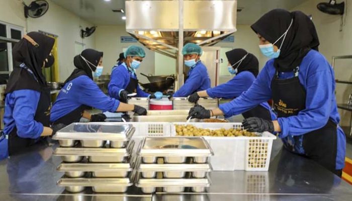 BGN Jelaskan Alasan di Balik Insentif Rp6 Juta per Hari untuk Dapur MBG