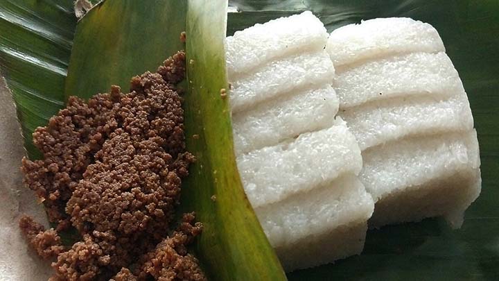 Jadah Blondo, Kudapan Khas Solo yang Kian Langka dan Diburu Pecinta Kuliner Tradisional