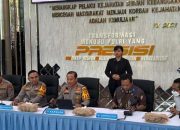 Polisi Beberkan Bukti Asli Ijazah Jokowi, Roy Suryo dan dr Tifa Resmi Tersangka