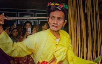 Jejak Bissu Bugis, Gender Kelima yang Pernah Jadi Penjaga Arajang dan La Galigo