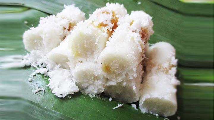 Mengenal Putu Bumbung, Jajanan Tradisional Solo yang Kini Kian Langka